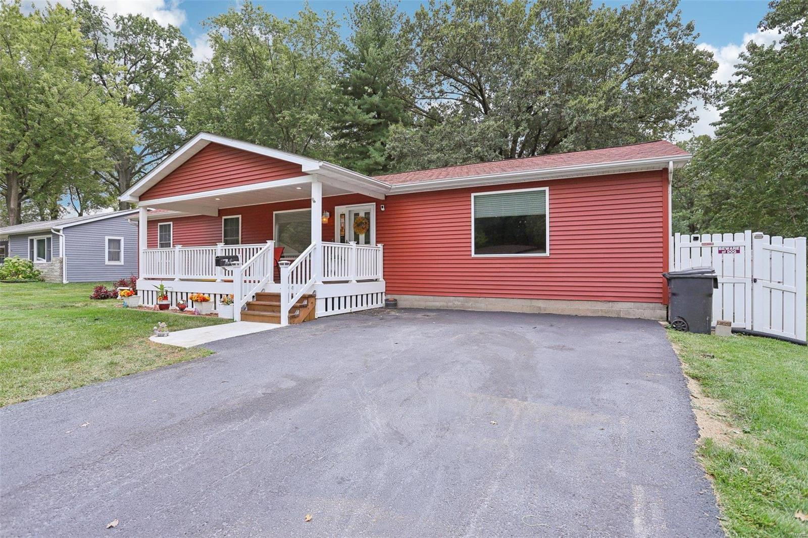 7 Belle Crest Drive Belleville, IL 62221 - Photo 3 of 48