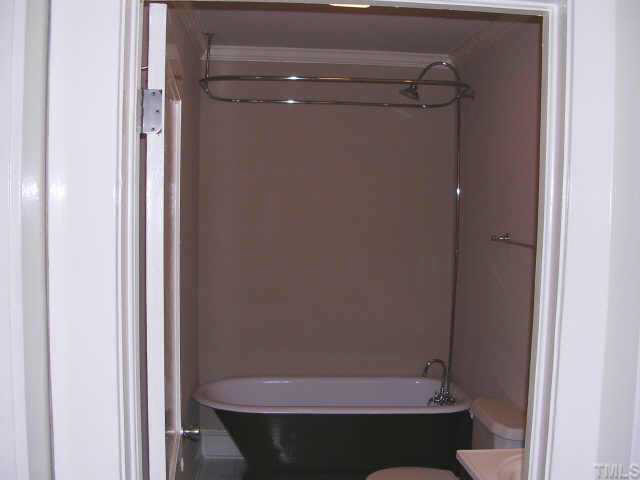 1837 White Oak Road Raleigh, NC 27608 - Photo 9 of 10 a view of bathroom with bathtub