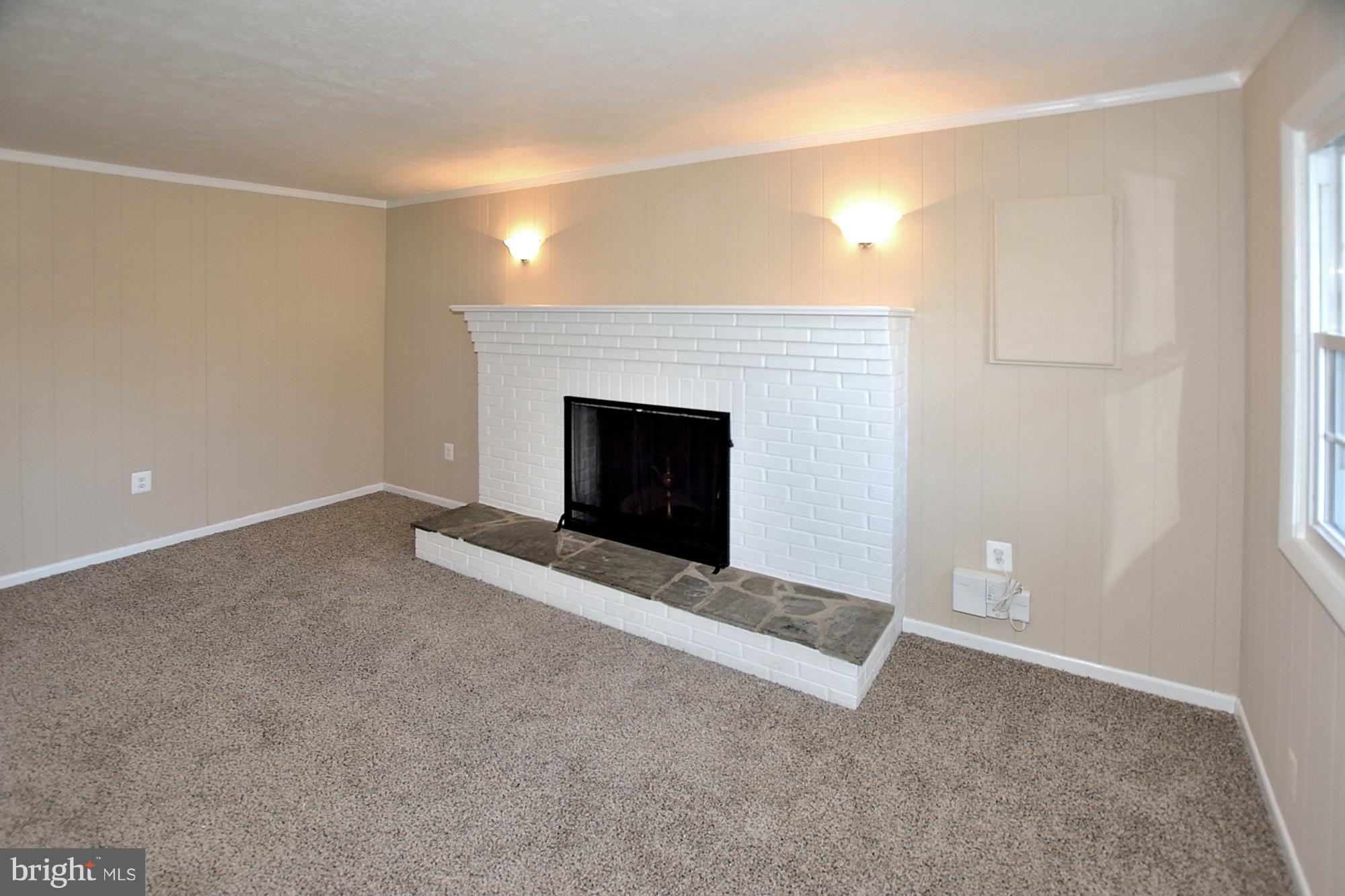 7930 Russell Road Alexandria, VA 22309 - Photo 8 of 27 New lighting fixtures!