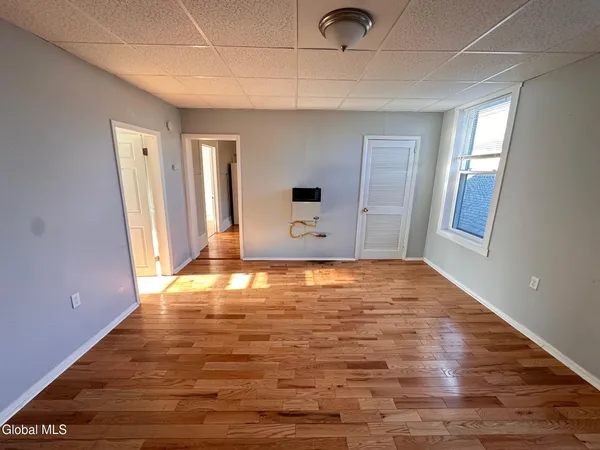 $1,400 | 129 Main Street, Unit 3, Cohoes, NY 12047