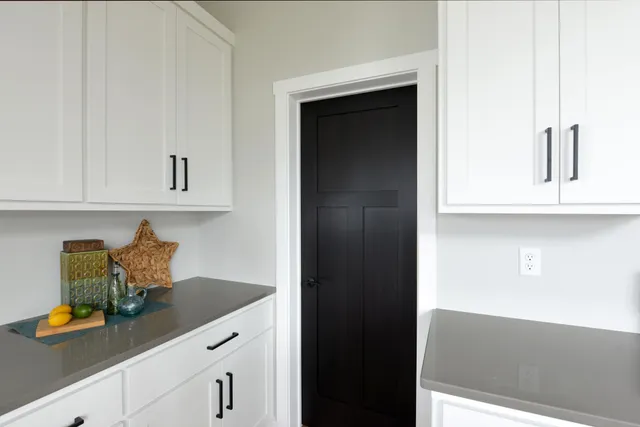 $673,000 | 4795 39th Street South, Fargo, ND 58104