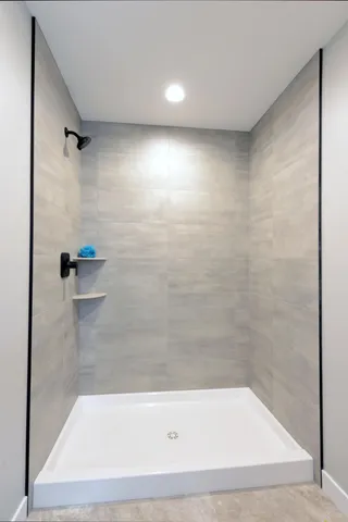 $673,000 | 4795 39th Street South, Fargo, ND 58104