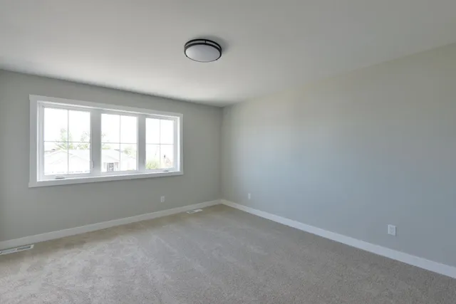 $673,000 | 4795 39th Street South, Fargo, ND 58104