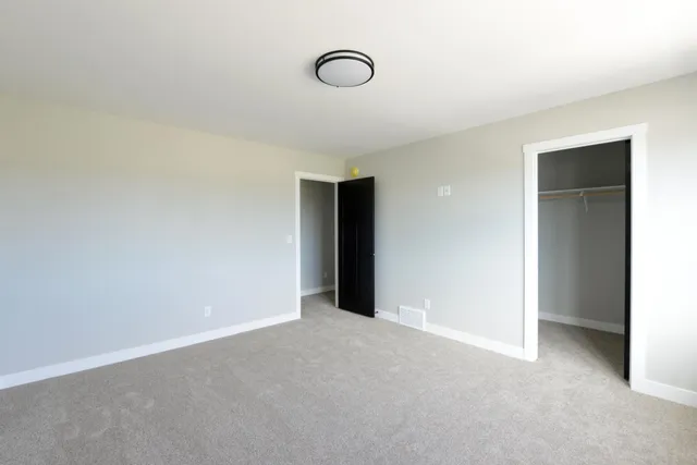 $673,000 | 4795 39th Street South, Fargo, ND 58104