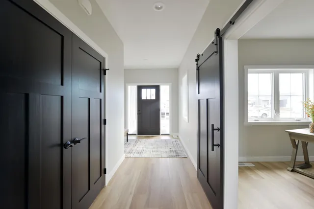 $673,000 | 4795 39th Street South, Fargo, ND 58104