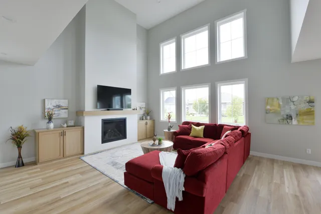 $673,000 | 4795 39th Street South, Fargo, ND 58104