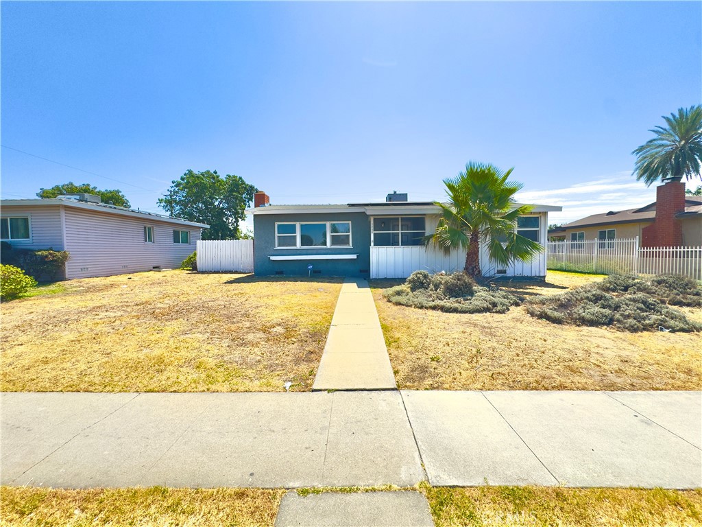 1335 North Riverside Avenue Rialto, CA 92376 - Photo 3 of 16