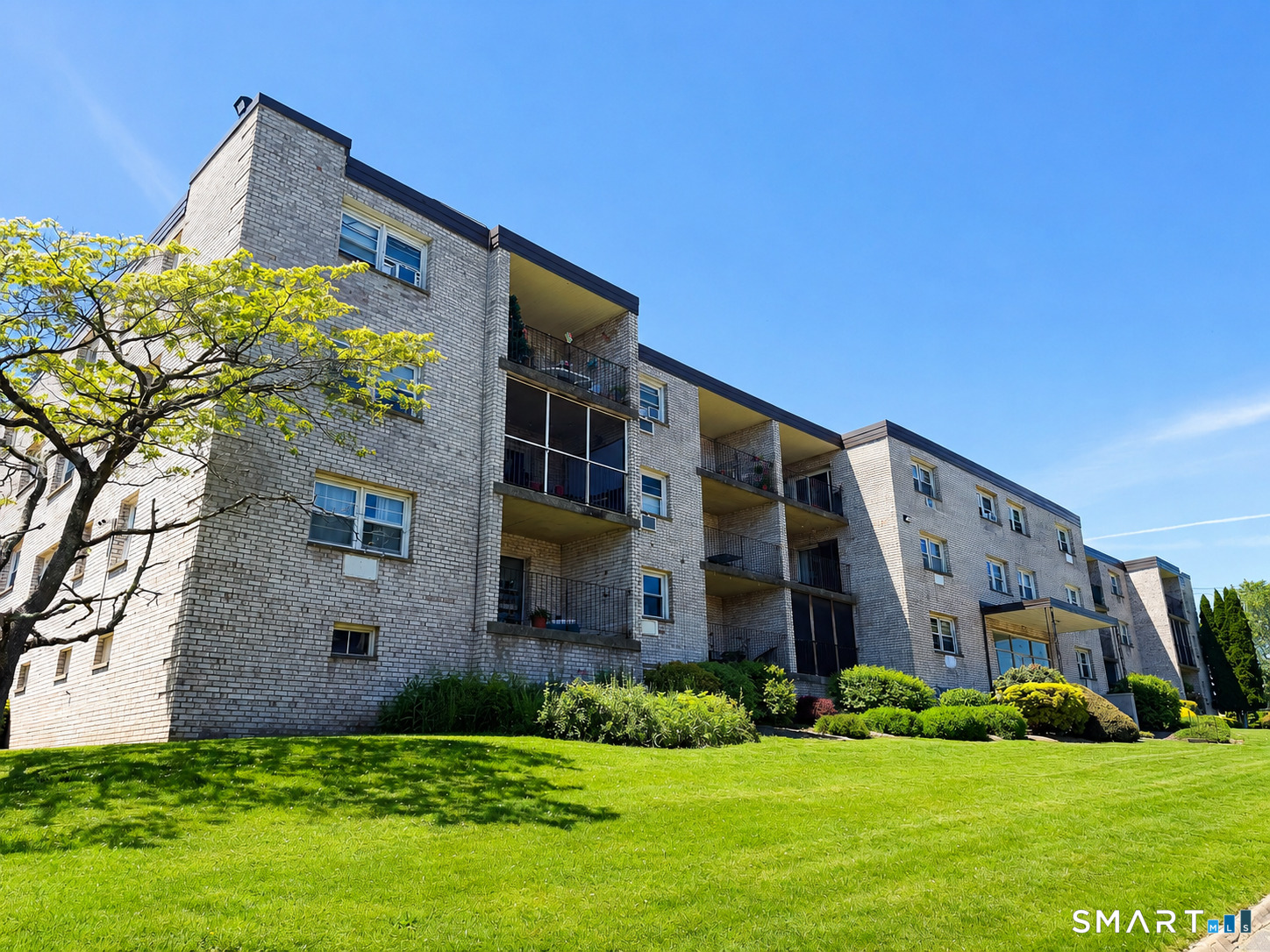 308 Meadowside Road, Unit 306 Milford, CT 06460 - Photo 1 of 16