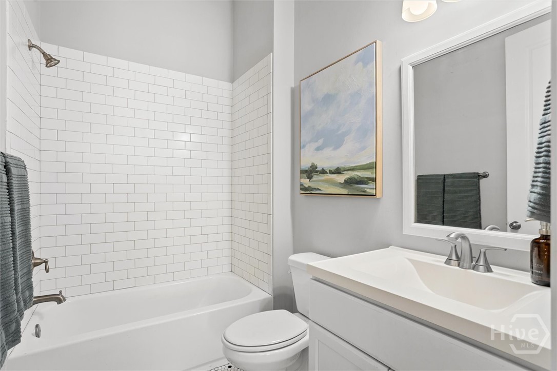 311 West 39th Street Savannah, GA 31401 - Photo 17 of 38