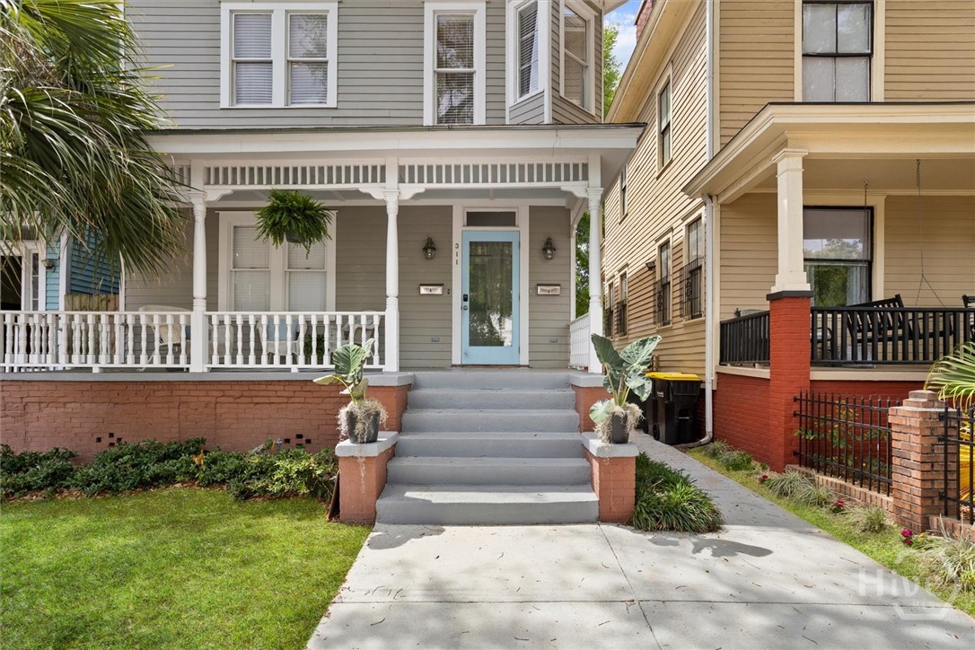 311 West 39th Street Savannah, GA 31401 - Photo 2 of 38