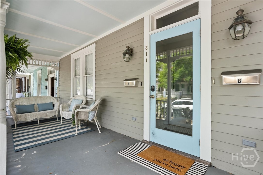 311 West 39th Street Savannah, GA 31401 - Photo 3 of 38