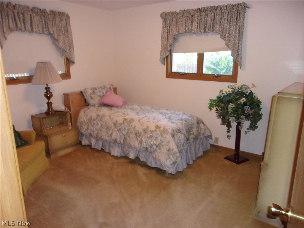 4321 Grannis Road Cleveland, OH 44126 - Photo 8 of 15 Spare bedroom