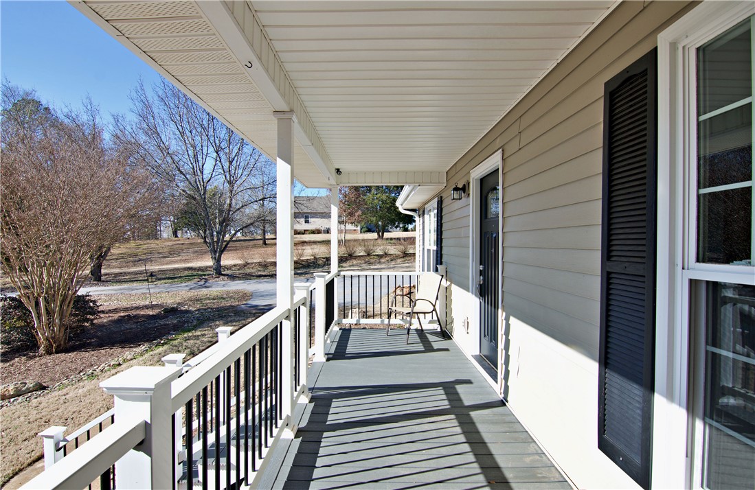 332 Bowlan Road Belton, SC 29627 - Photo 3 of 50 Gallery Image 3