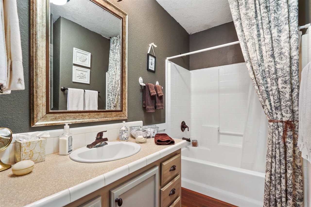 23320 North Orchard Bluff Road Chattaroy, WA 99003 - Photo 11 of 20 Gallery Image 11