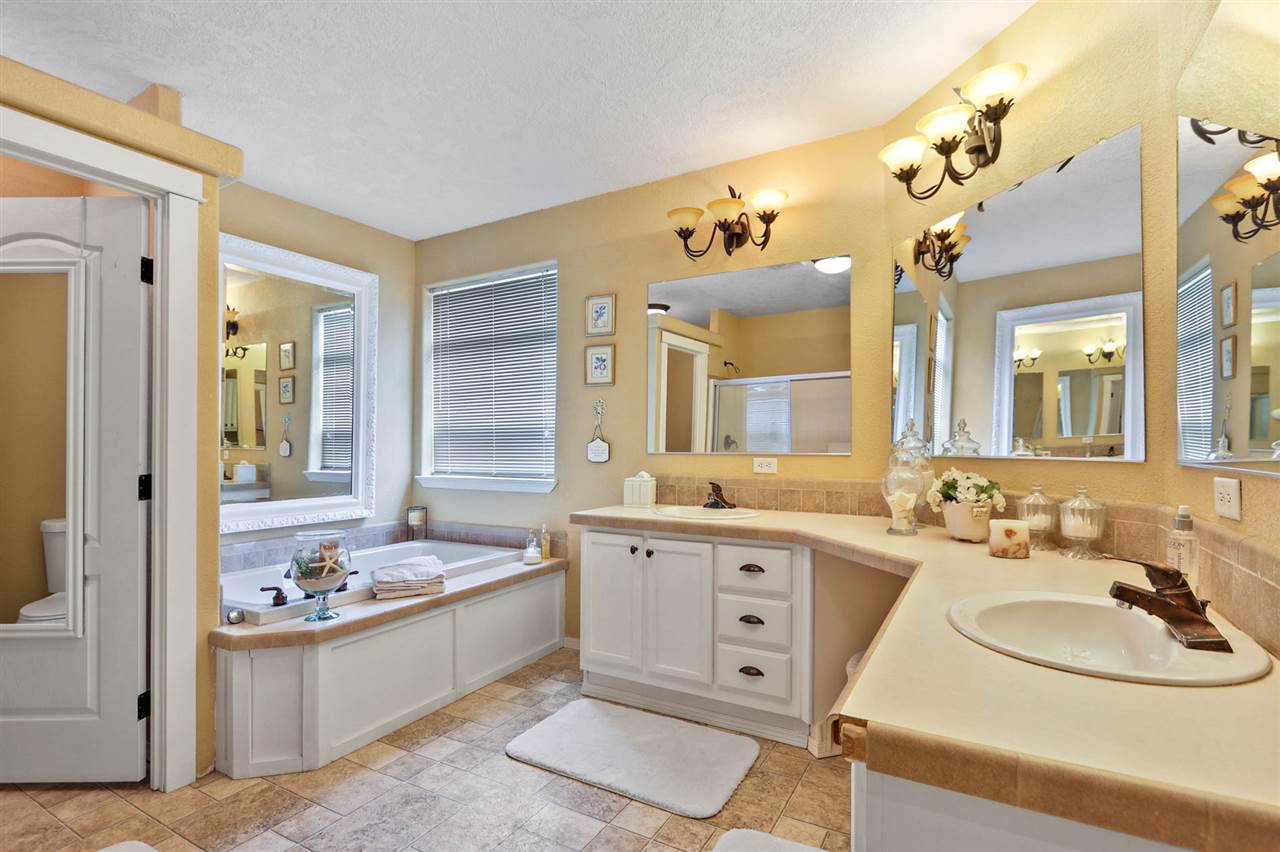 23320 North Orchard Bluff Road Chattaroy, WA 99003 - Photo 13 of 20 Gallery Image 13