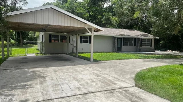 $299,900 | 310 South Elm Street, LaBelle, FL 33935