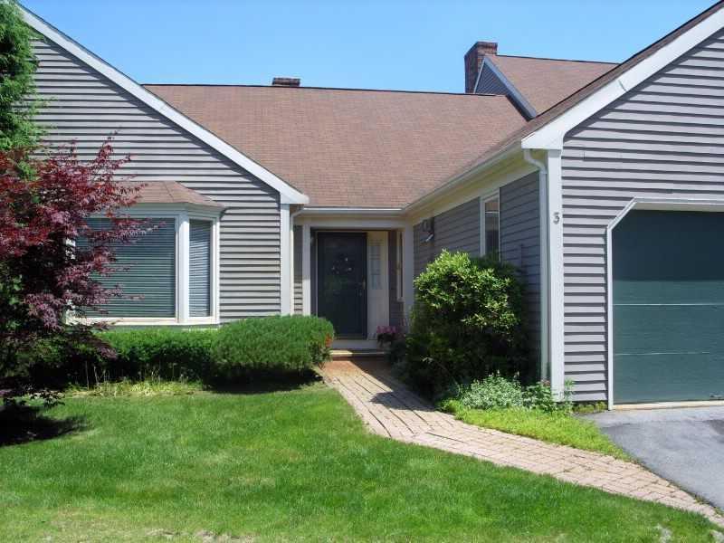 3 Foreside Common Road, Unit 3 Falmouth, ME 04105 - Photo 1 of 19 Exterior Front.