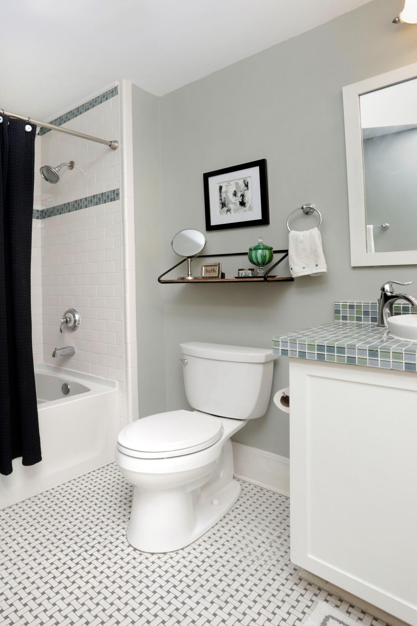 1103 Richmond Road, Unit 201 Lexington, KY 40502 - Photo 19 of 26 19