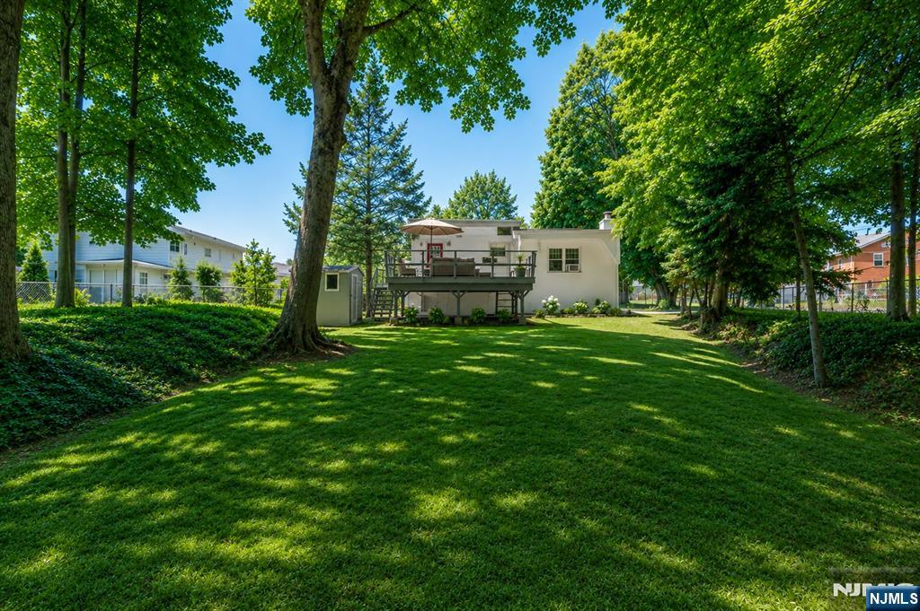221 Lakeview Drive Ridgewood, NJ 07450 - Photo 33 of 35