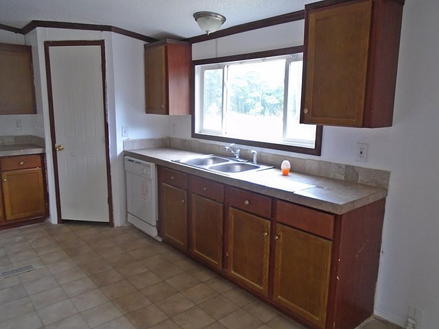 3911 Farmers Bridge Road Hephzibah, GA 30815 - Photo 6 of 13 Kitchen