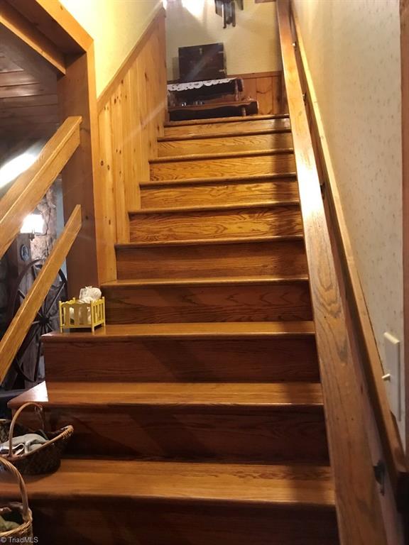 627 Outback Drive Ronda, NC 28670 - Photo 10 of 29 Gallery Image 10