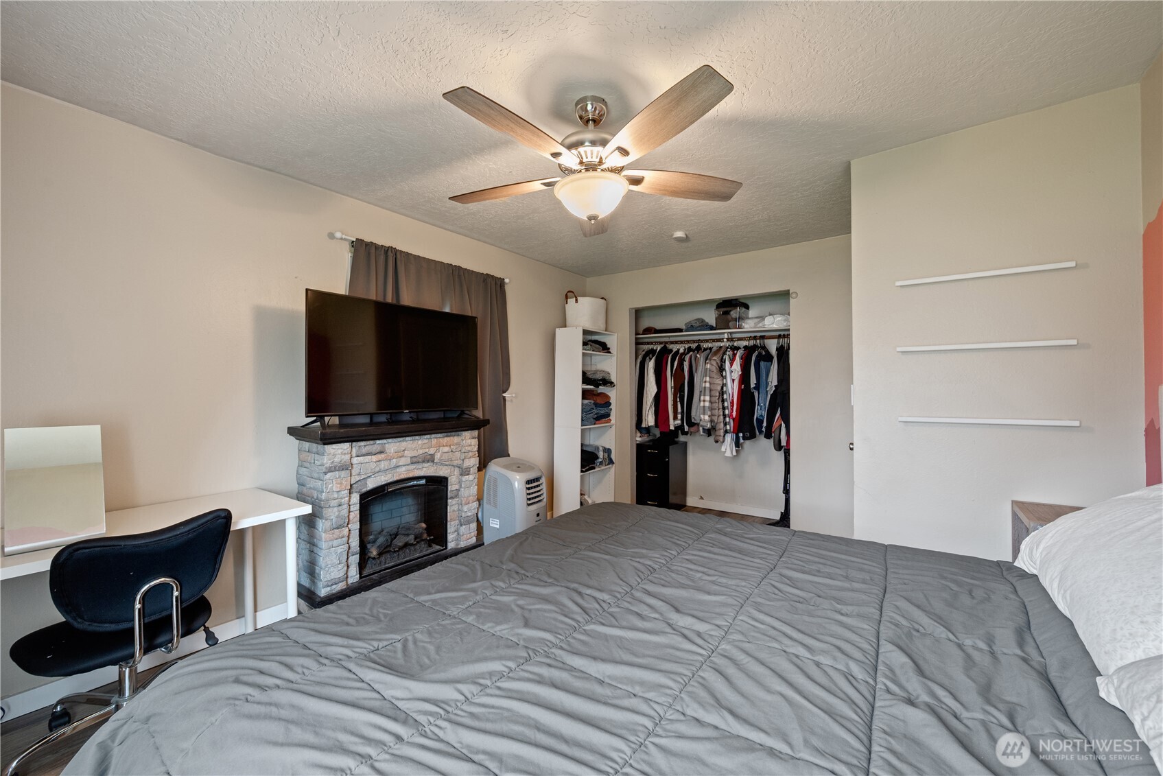 3102 Hemlock Street Longview, WA 98632 - Photo 14 of 21