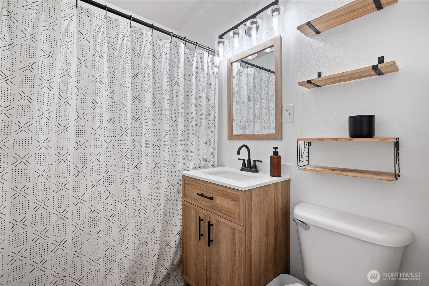 3102 Hemlock Street Longview, WA 98632 - Photo 17 of 21