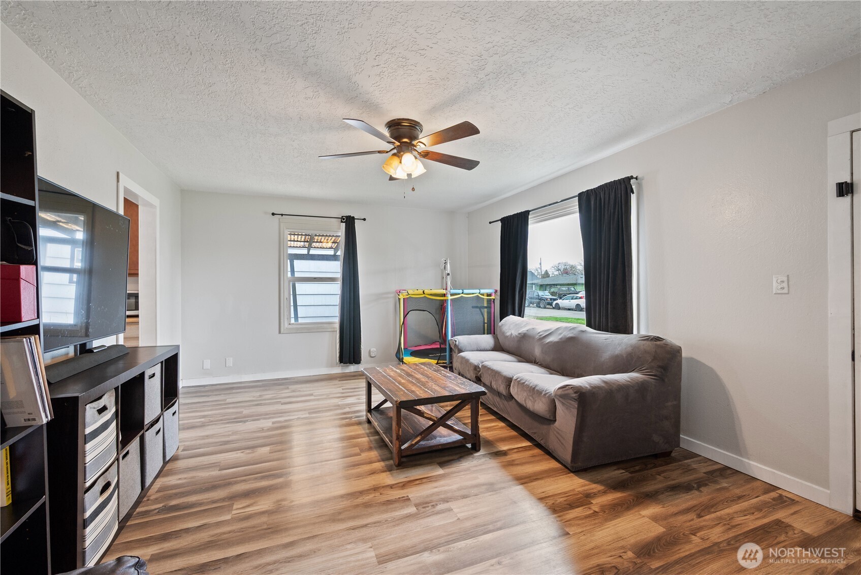 3102 Hemlock Street Longview, WA 98632 - Photo 6 of 21