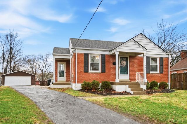 $330,000 | 7837 Moss Court, Deer Park, OH 45236