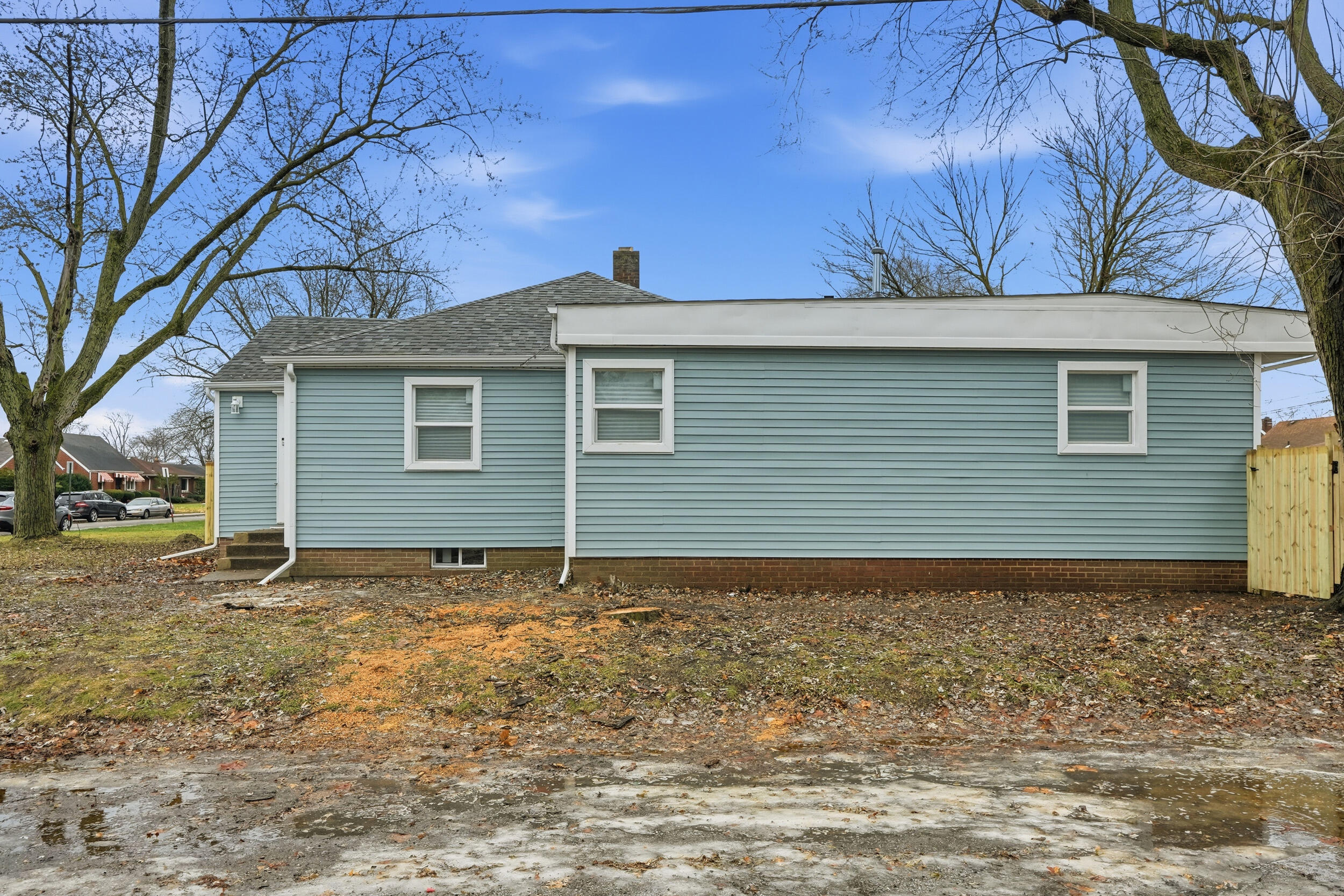 4800 Adams Street Gary, IN 46408 - Photo 20 of 24 a backyard of a house