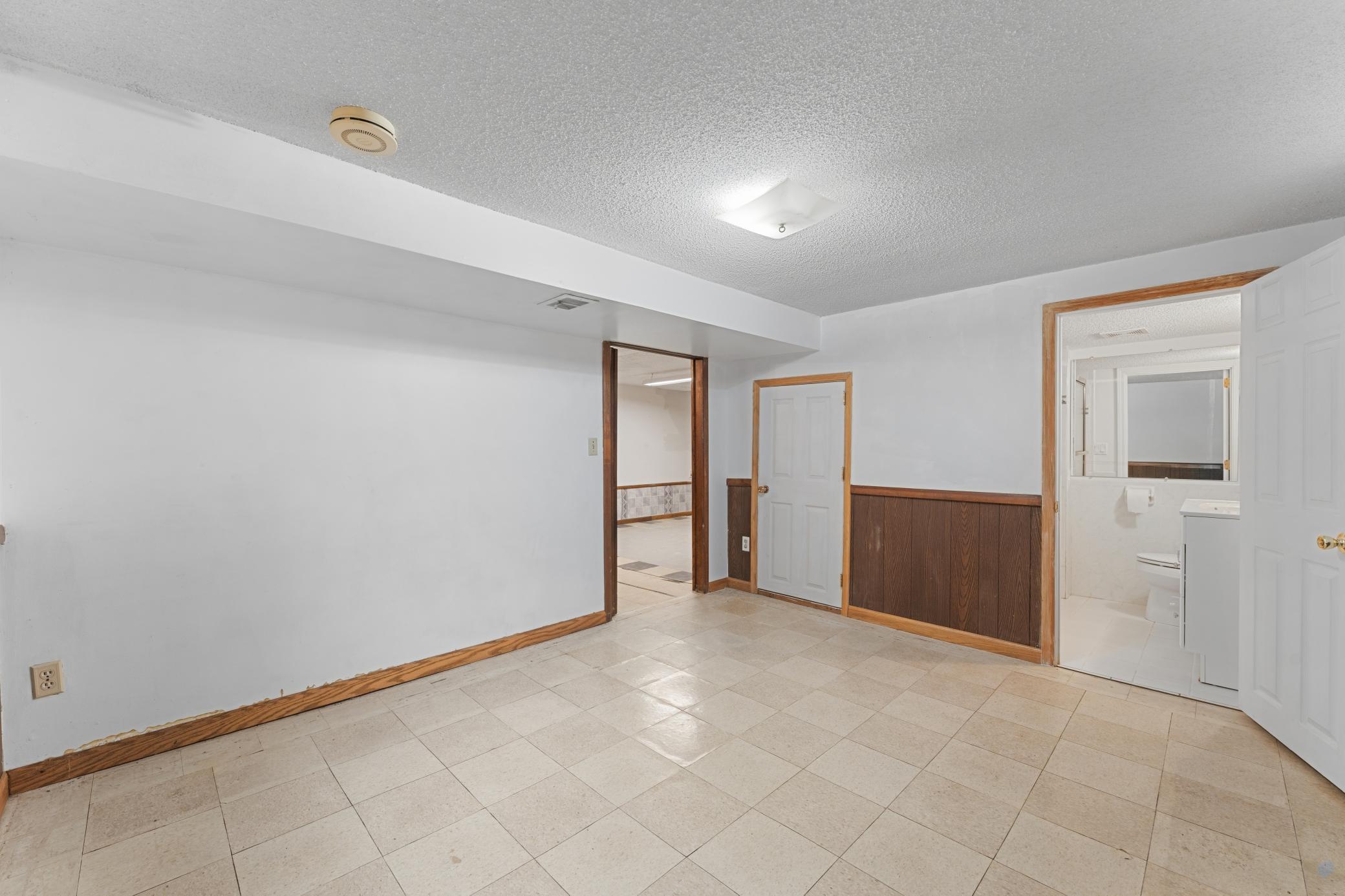 557 Cheri Lane Northeast Fridley, MN 55421 - Photo 27 of 35
