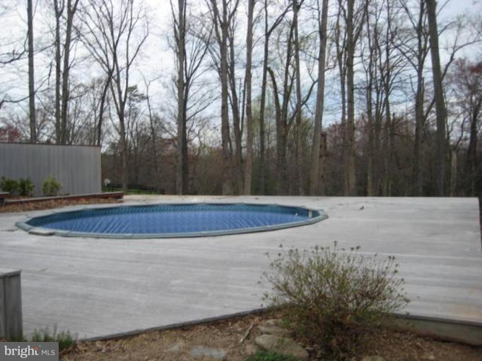 19254 South Merrimac Road Culpeper, VA 22701 - Photo 4 of 5 Swimming Pool