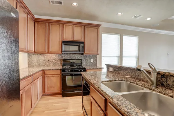 $2,250 | 1737 Aden Mist Drive, Houston, TX 77003