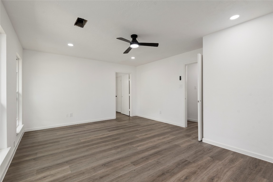 3230 Hombly Road Houston, TX 77066 - Photo 15 of 29