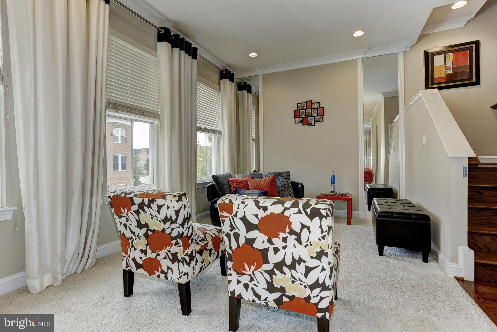 9809 Garden Ranges Laurel, MD 20723 - Photo 13 of 24 Living Room