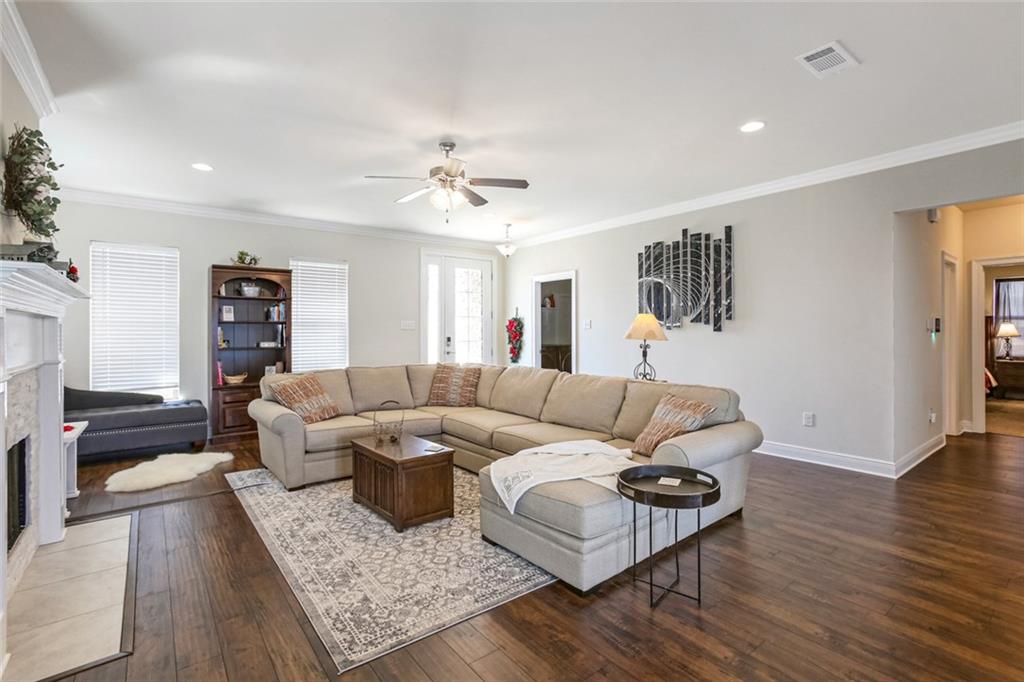 9563 Raintree Lane Waggaman, LA 70094 - Photo 3 of 20 Gallery Image 3