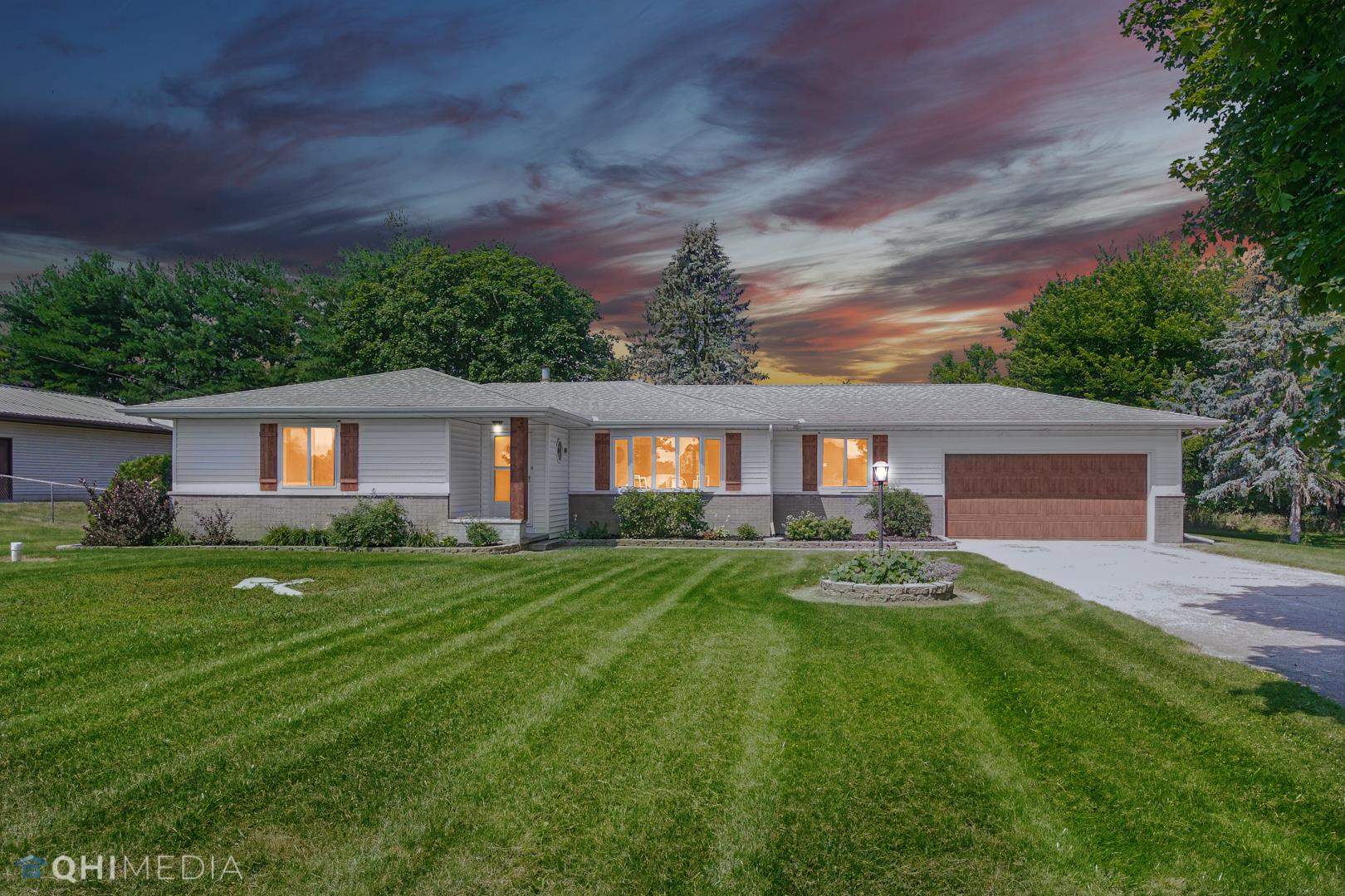 54651 Timothy Road New Carlisle, IN 46552 - Photo 1 of 22 Gallery Image 1