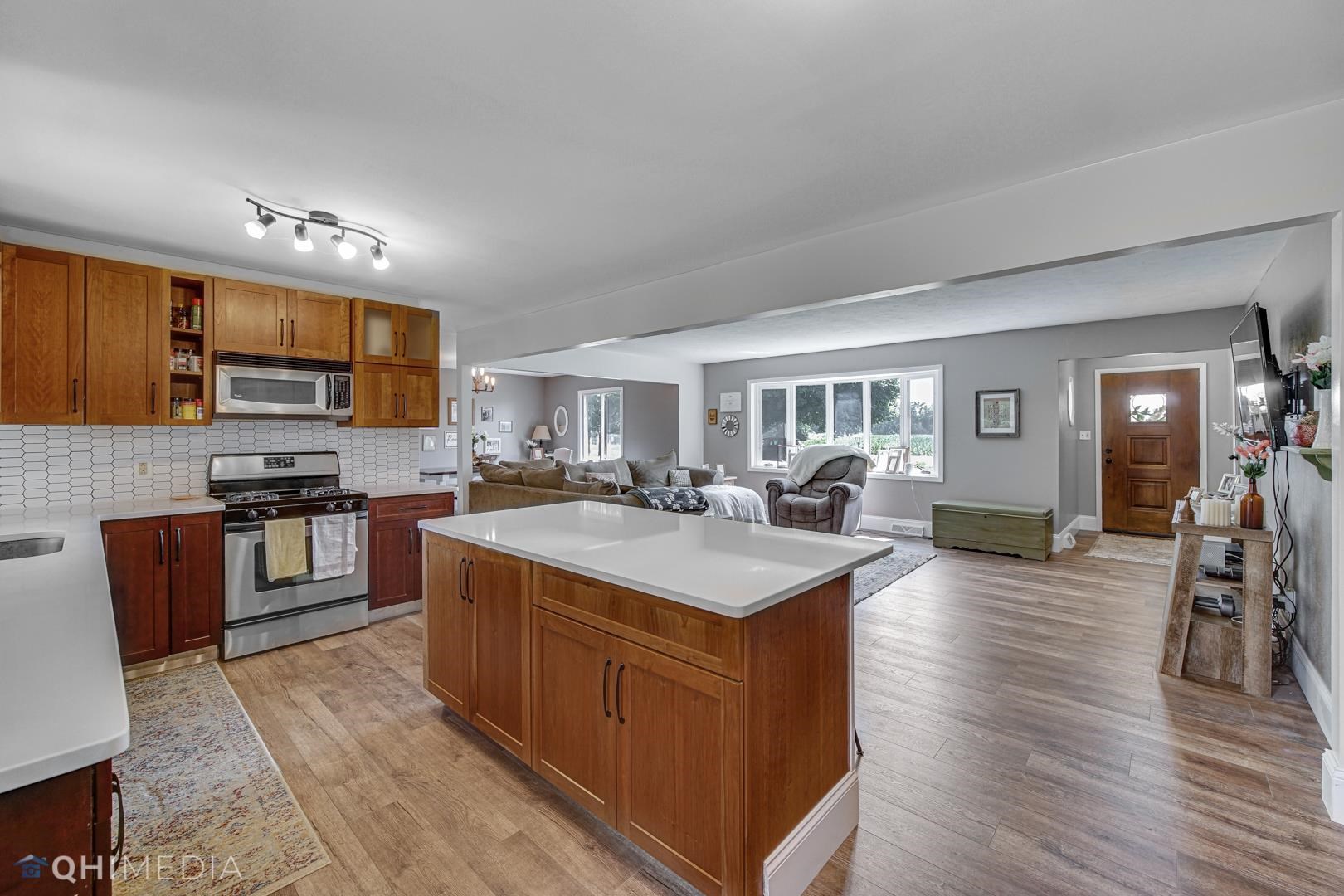 54651 Timothy Road New Carlisle, IN 46552 - Photo 7 of 22 Gallery Image 7