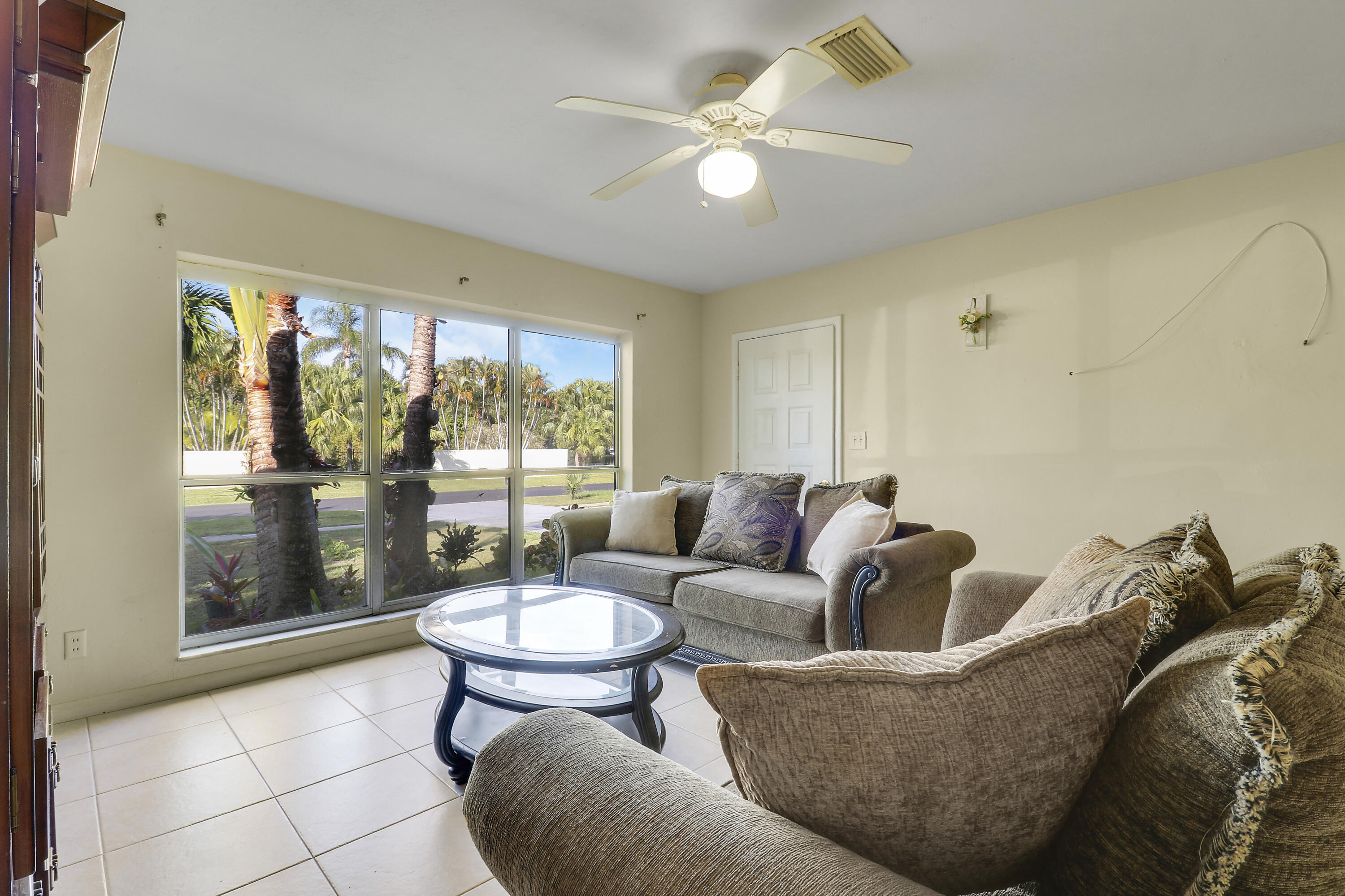 3133 Southeast Pruitt Road Port St. Lucie, FL 34952 - Photo 9 of 42 House1-7