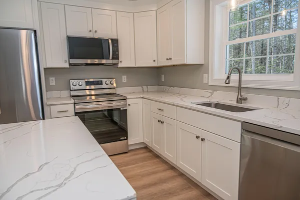 $749,500 | 0 Ginger Way, Raymond, ME 04071