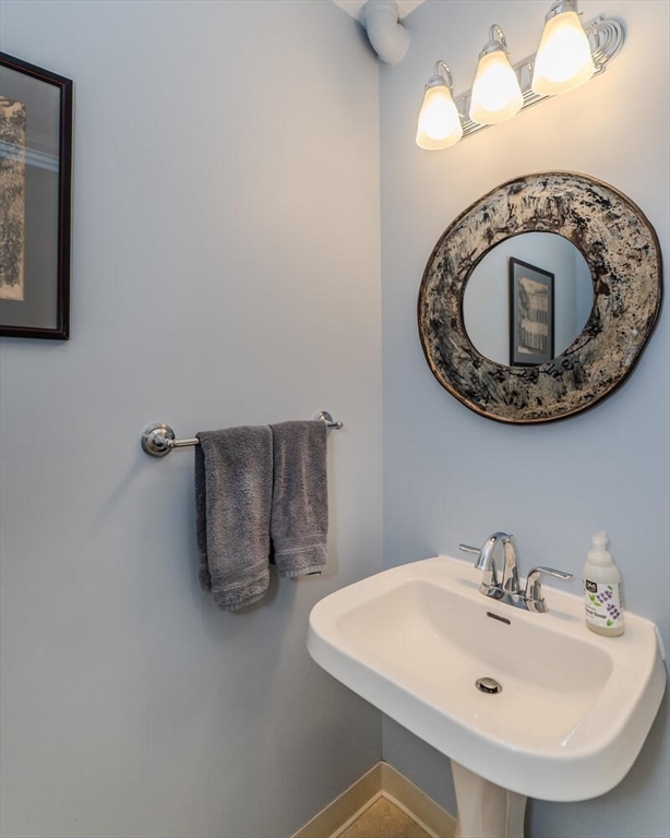 575 Bridge Road, Unit 96 Northampton, MA 01062 - Photo 14 of 30 Gallery Image 14