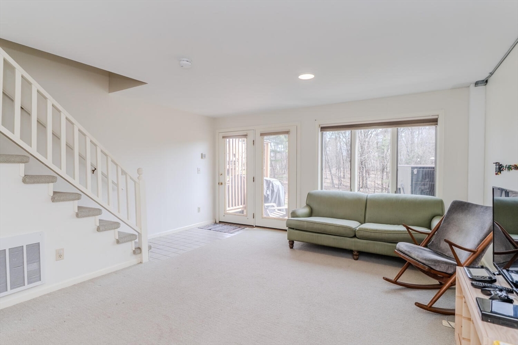 575 Bridge Road, Unit 96 Northampton, MA 01062 - Photo 22 of 30 Gallery Image 22