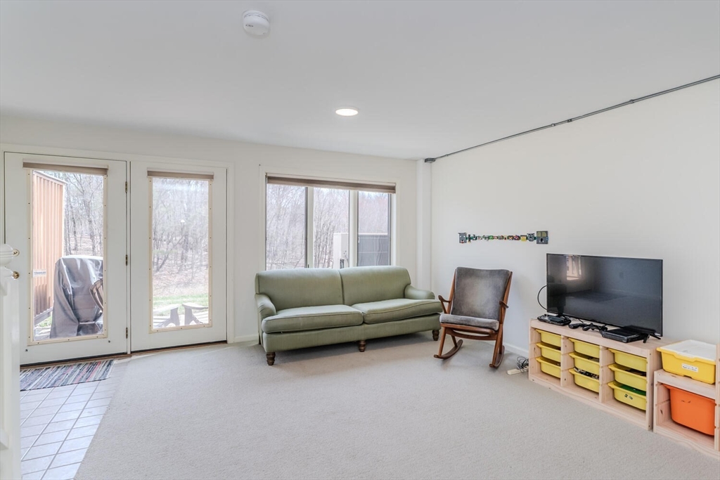 575 Bridge Road, Unit 96 Northampton, MA 01062 - Photo 23 of 30 Gallery Image 23