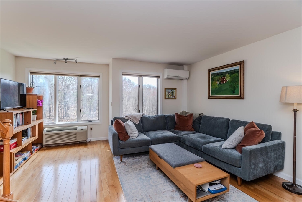 575 Bridge Road, Unit 96 Northampton, MA 01062 - Photo 4 of 30 Gallery Image 4