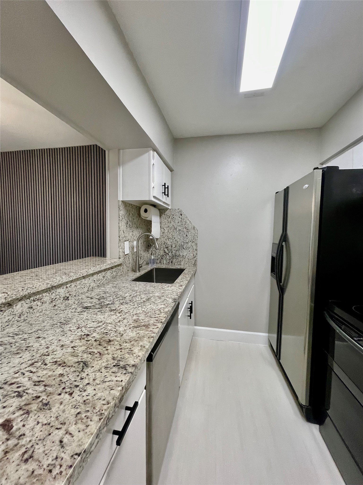 9009 Gaylord Drive Houston, TX 77024 - Photo 12 of 34