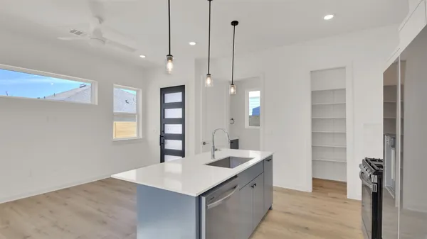 $2,525 | 7208 Providence Avenue, Unit 2, Austin, TX 78752