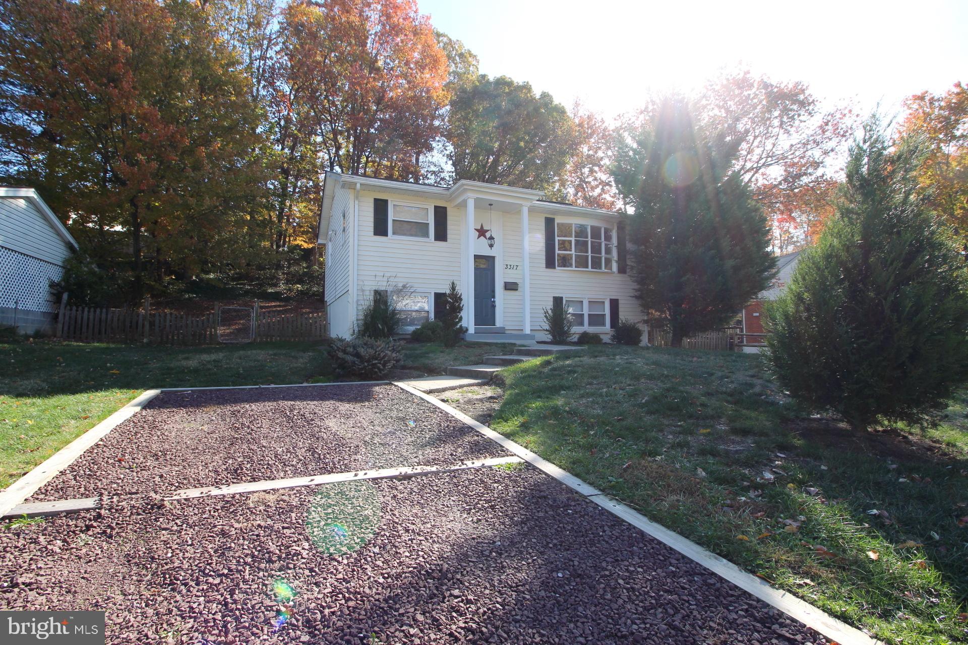 3317 Beaumont Road Woodbridge, VA 22193 - Photo 2 of 24