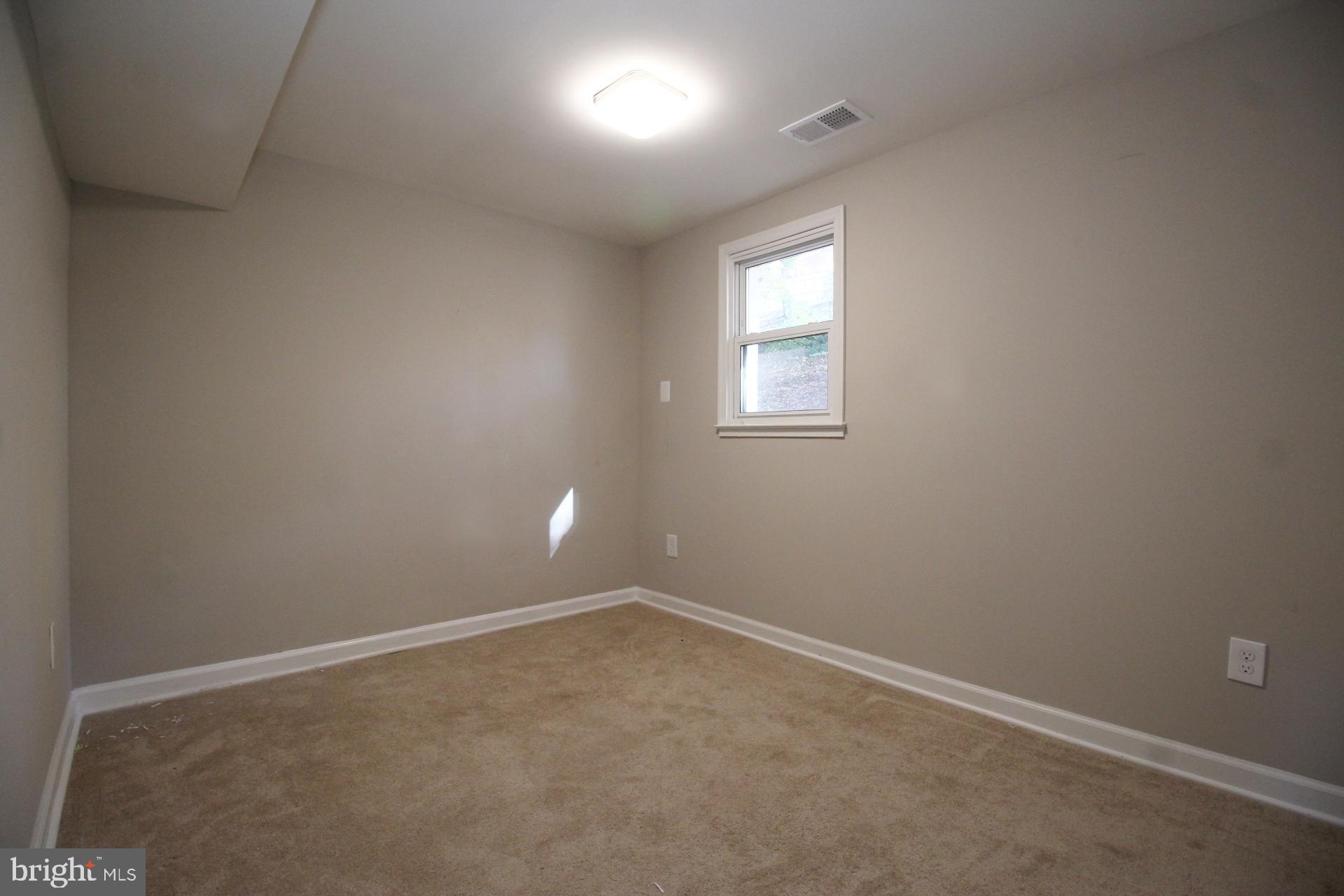 3317 Beaumont Road Woodbridge, VA 22193 - Photo 12 of 24
