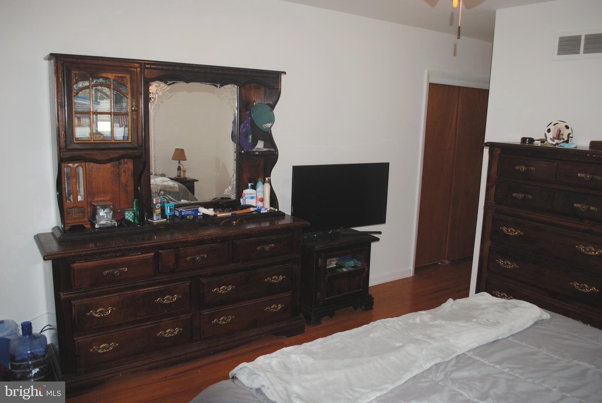 1004 Hilltop Road Warminster, PA 18974 - Photo 16 of 26 Main Bedroom