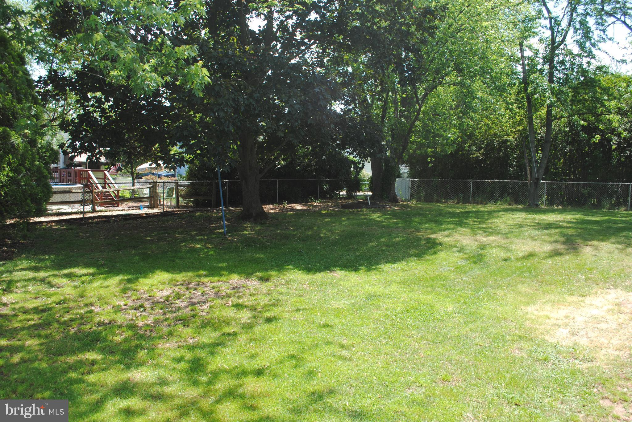 1004 Hilltop Road Warminster, PA 18974 - Photo 26 of 26 Back Yard